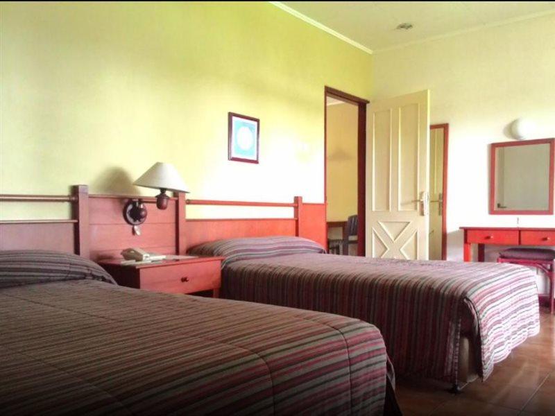 กูนุง เกอลิส คอตเทจ แมเนจ บาย รอยัล ทิวลิป Hotel โบกอร์ ภายนอก รูปภาพ