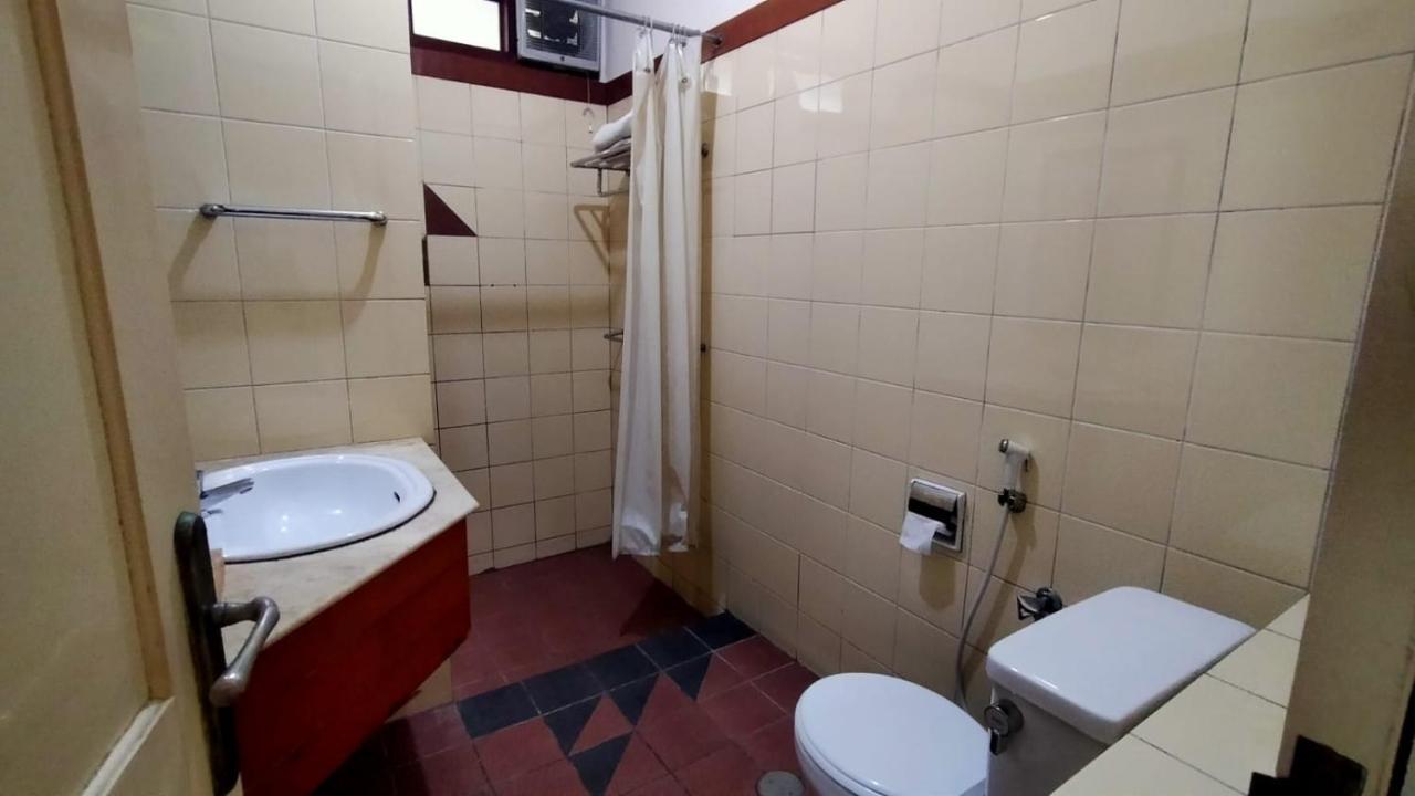 กูนุง เกอลิส คอตเทจ แมเนจ บาย รอยัล ทิวลิป Hotel โบกอร์ ภายนอก รูปภาพ