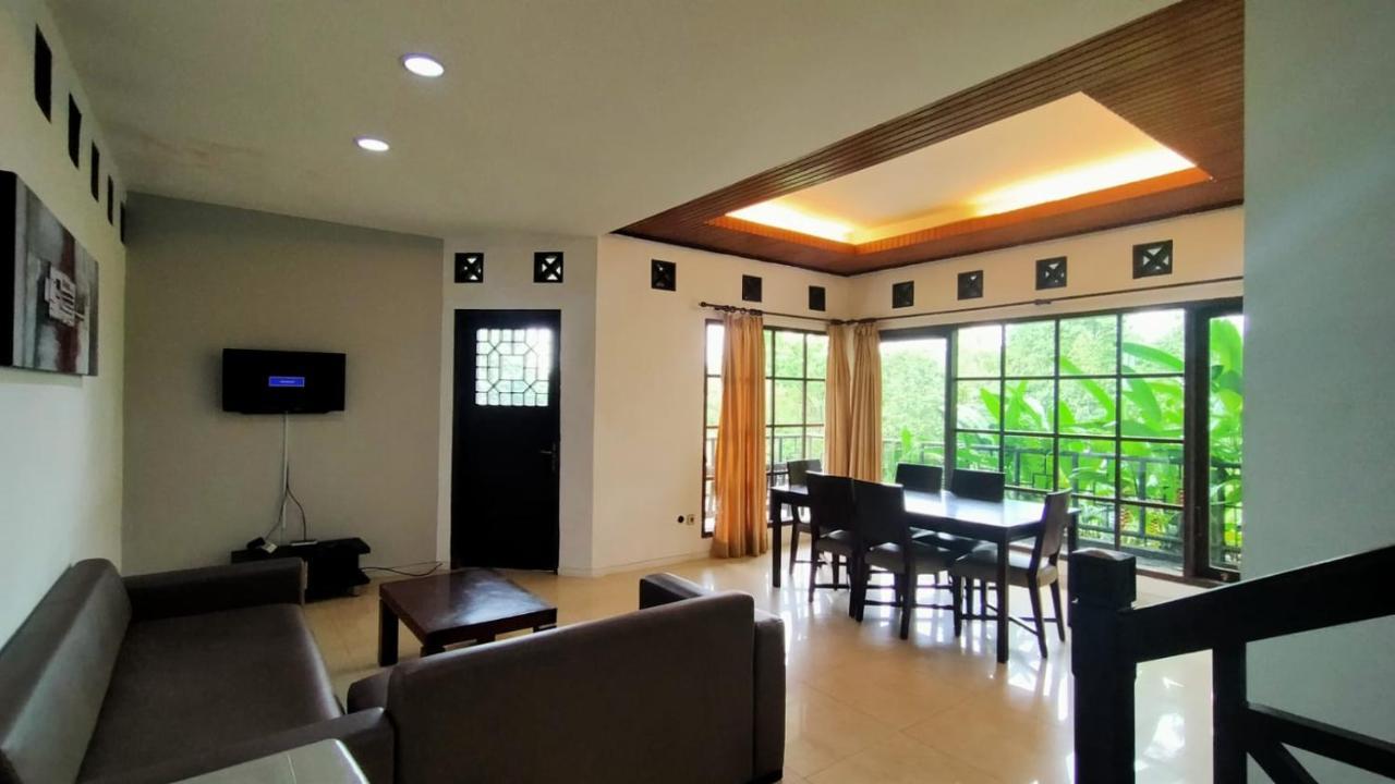 กูนุง เกอลิส คอตเทจ แมเนจ บาย รอยัล ทิวลิป Hotel โบกอร์ ภายนอก รูปภาพ