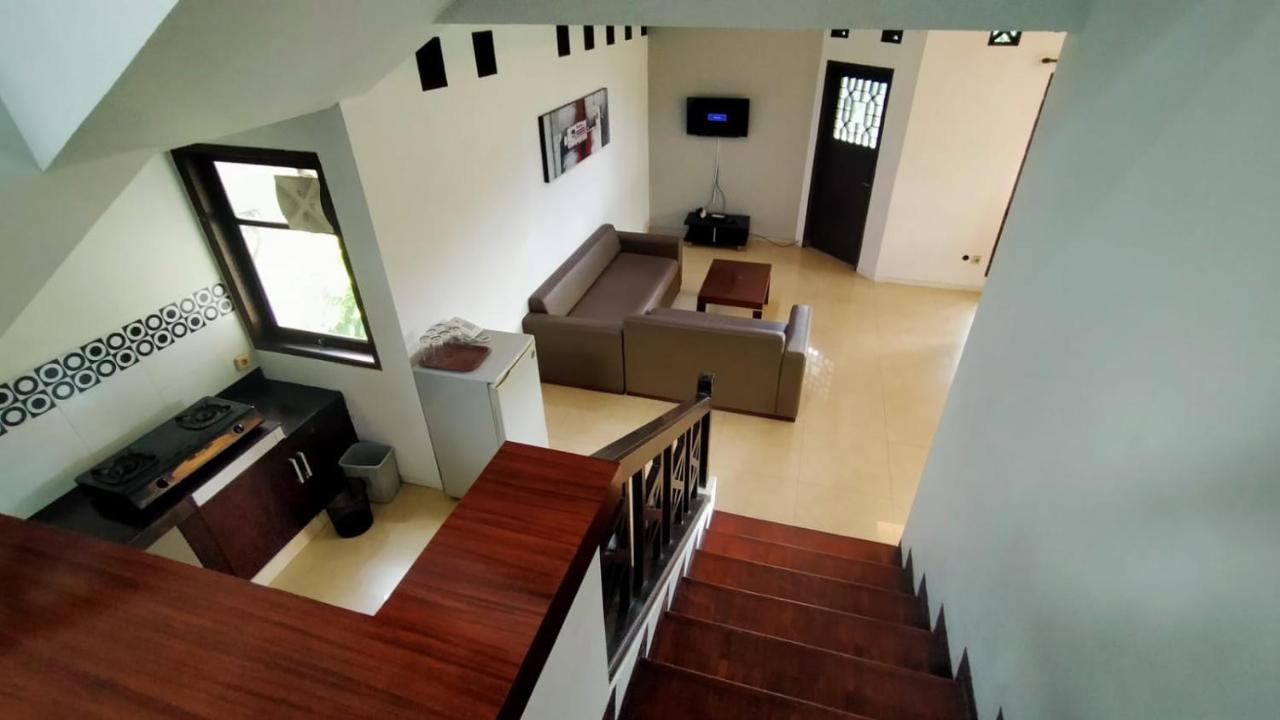 กูนุง เกอลิส คอตเทจ แมเนจ บาย รอยัล ทิวลิป Hotel โบกอร์ ภายนอก รูปภาพ