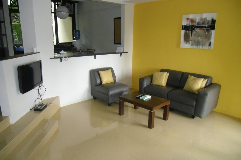 กูนุง เกอลิส คอตเทจ แมเนจ บาย รอยัล ทิวลิป Hotel โบกอร์ ภายนอก รูปภาพ